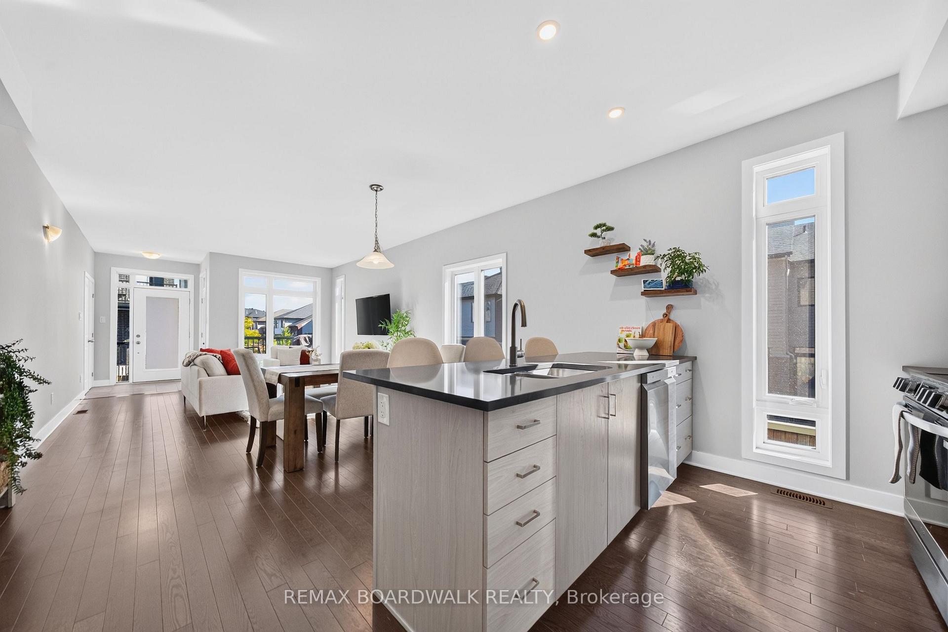Photo 25 of Unit 58, 531 Crescendo Private, Ottawa, Riverside South/Gloucester Glen — HOMEH