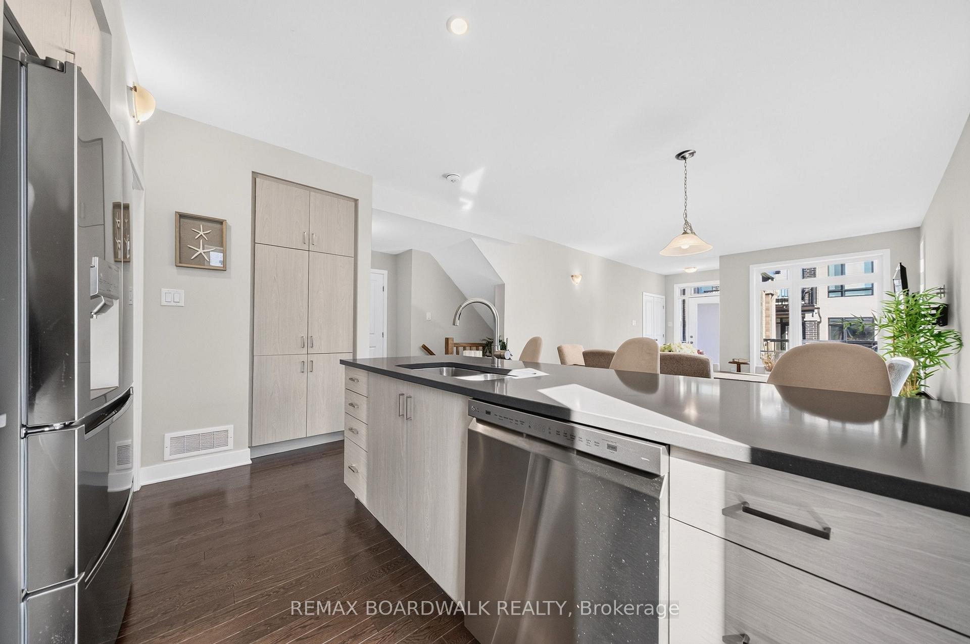 Photo 26 of Unit 58, 531 Crescendo Private, Ottawa, Riverside South/Gloucester Glen — HOMEH