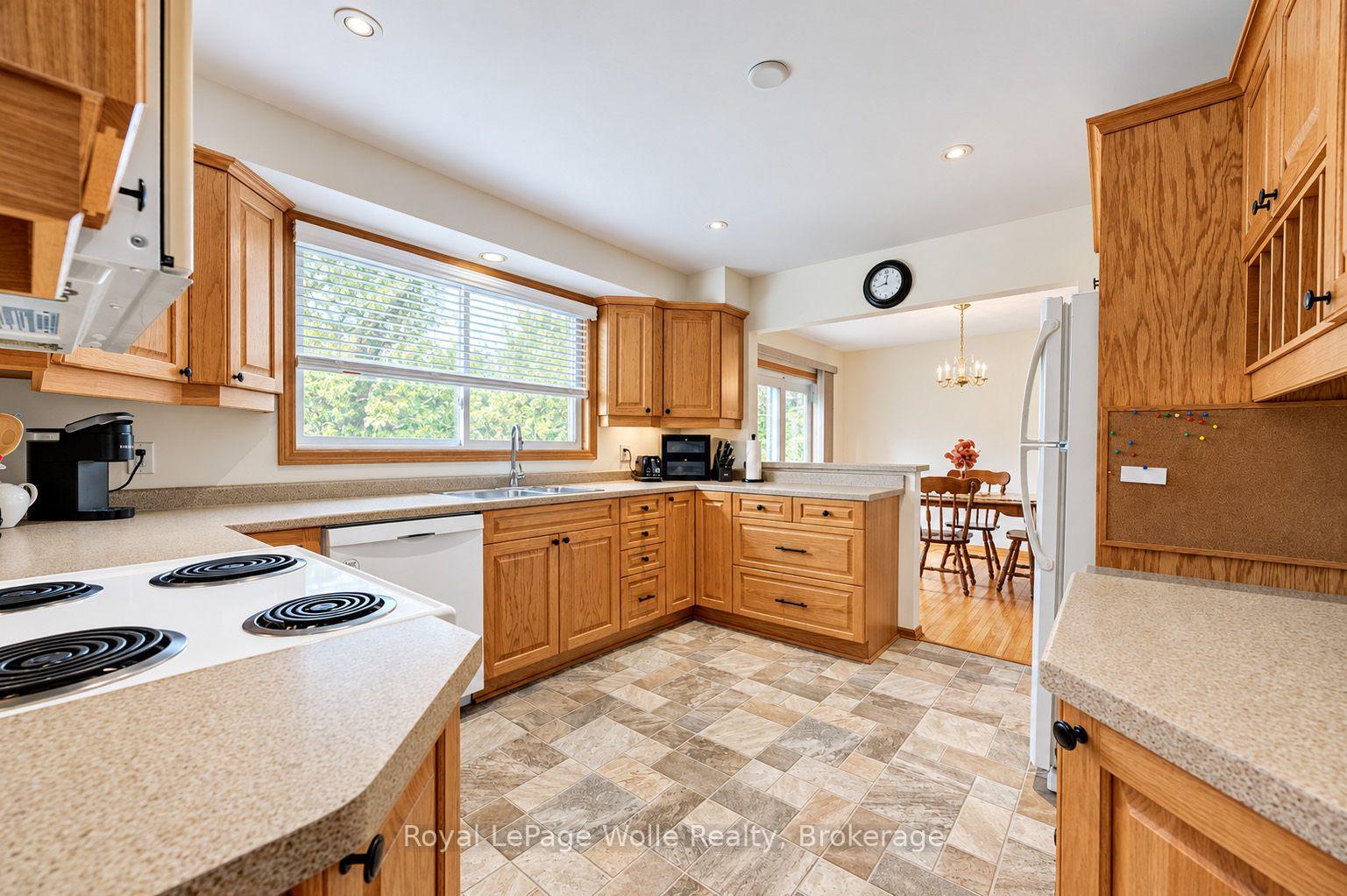 Photo 17 of 105 Dorset Road, Cambridge, Christopher-Champlain — HOMEH