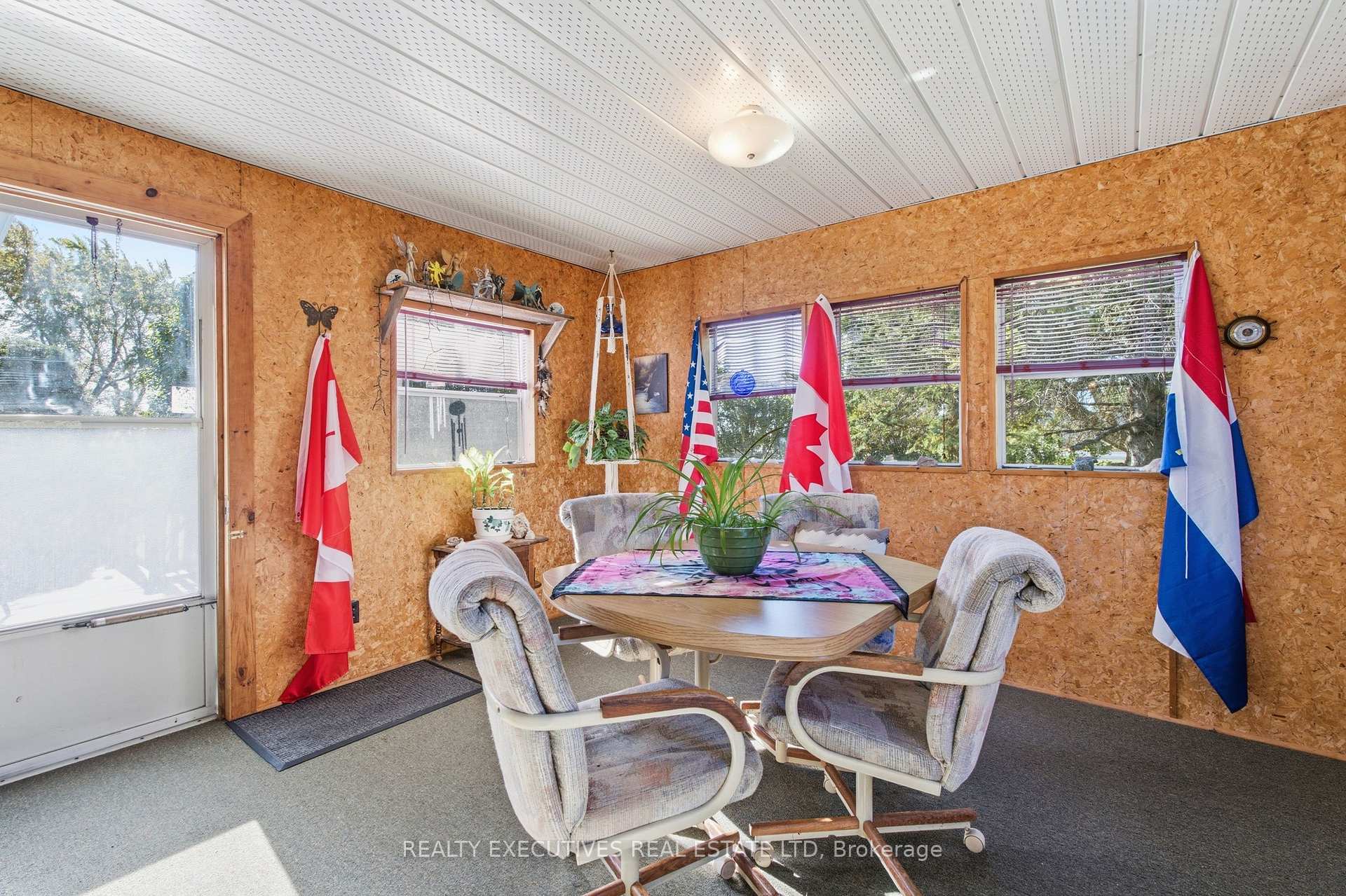 Photo 25 of 46 Thompson Road, North Dundas, Chesterville — HOMEH