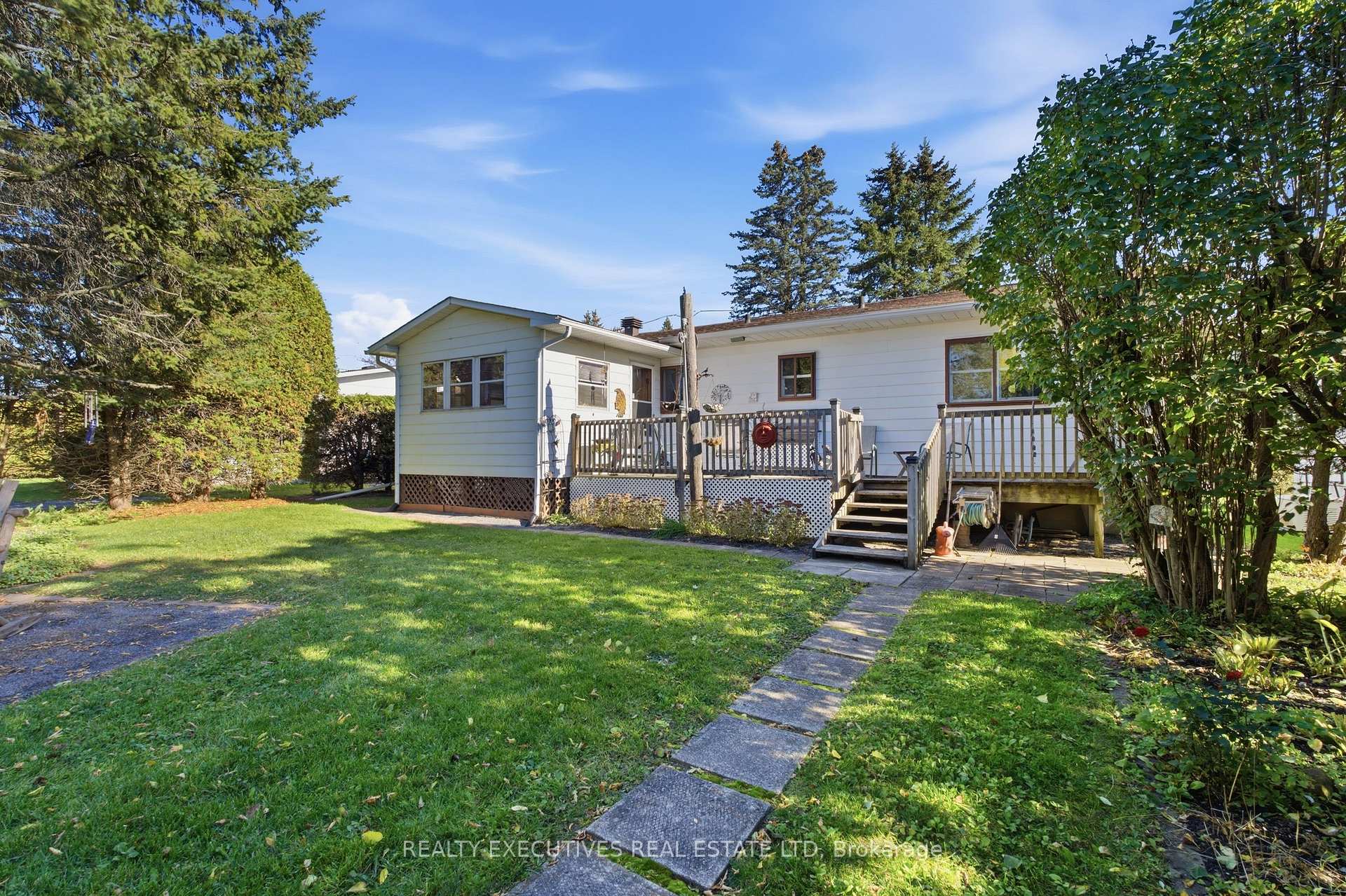 Photo 37 of 46 Thompson Road, North Dundas, Chesterville — HOMEH