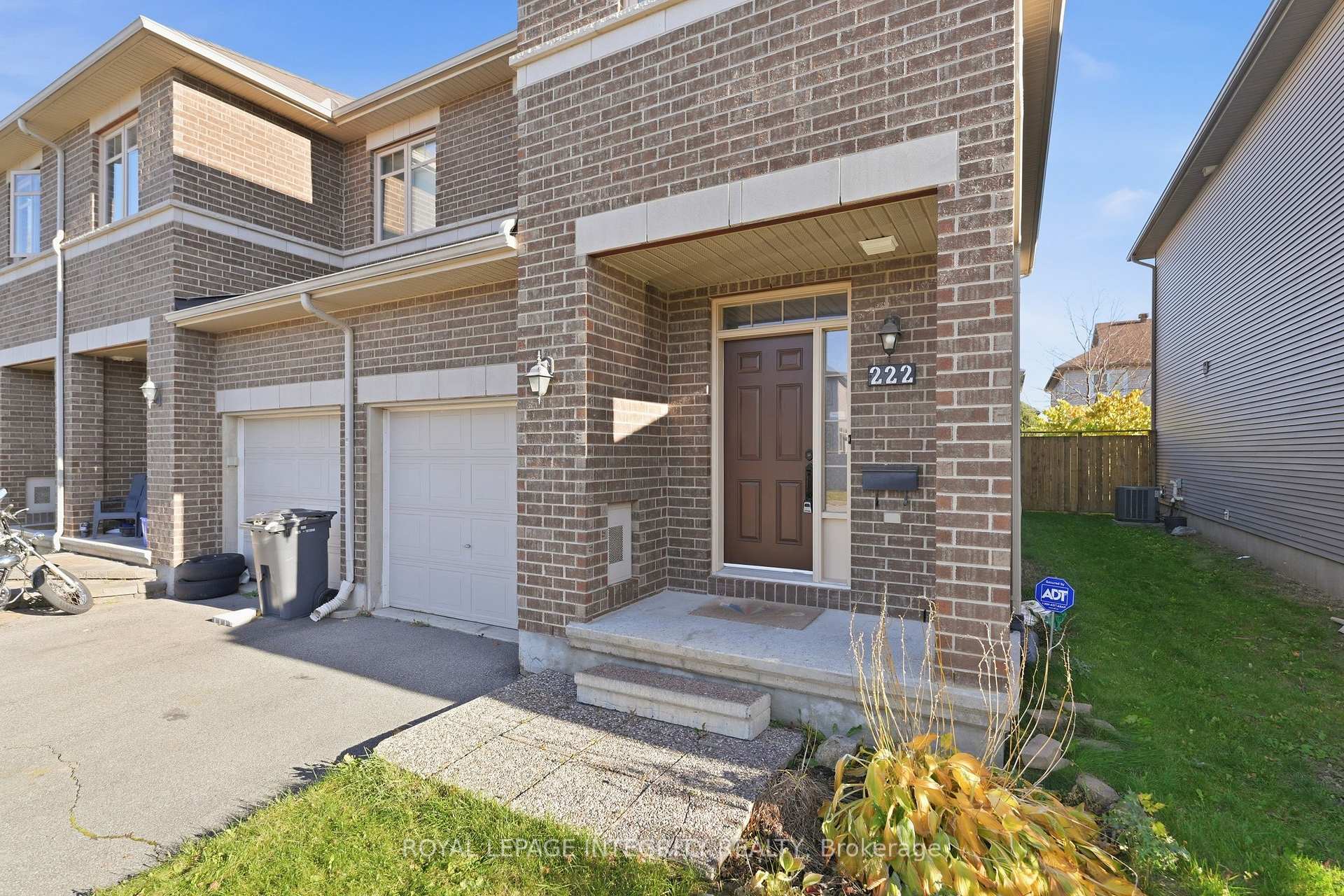 Photo 4 of 222 Maxwell Bridge Road, Ottawa, Kanata - Morgan's Grant/South March — HOMEH