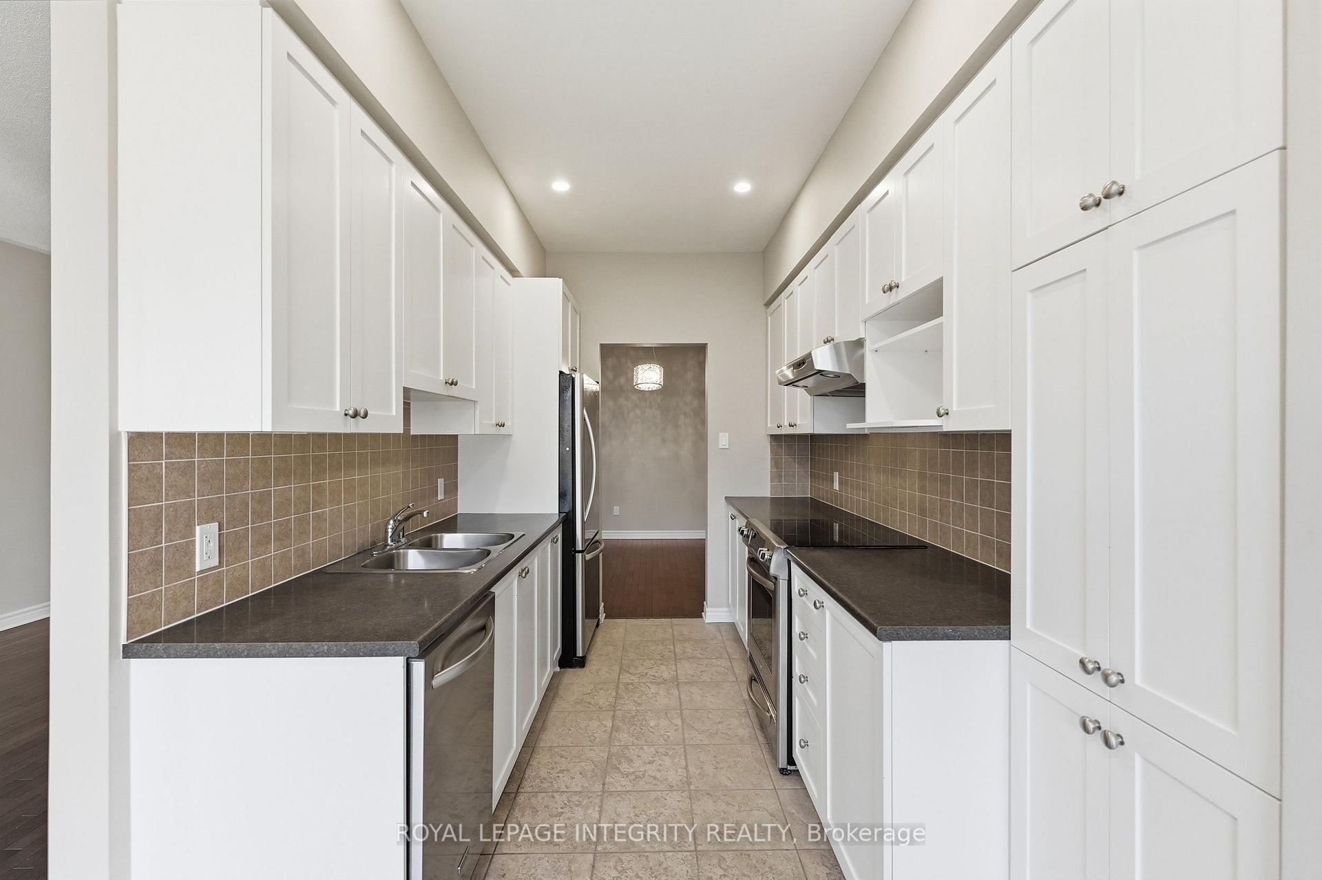 Photo 9 of 222 Maxwell Bridge Road, Ottawa, Kanata - Morgan's Grant/South March — HOMEH