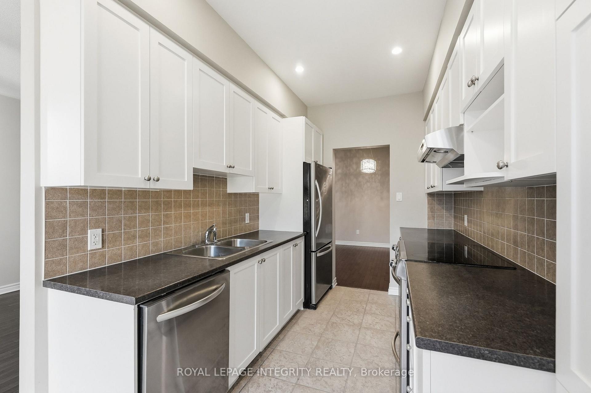 Photo 10 of 222 Maxwell Bridge Road, Ottawa, Kanata - Morgan's Grant/South March — HOMEH
