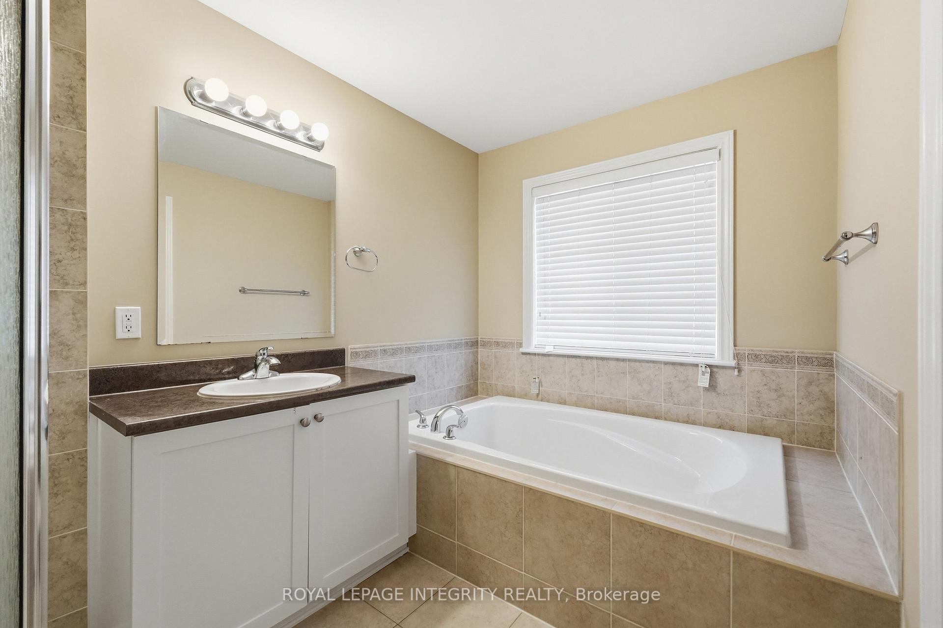 Photo 19 of 222 Maxwell Bridge Road, Ottawa, Kanata - Morgan's Grant/South March — HOMEH