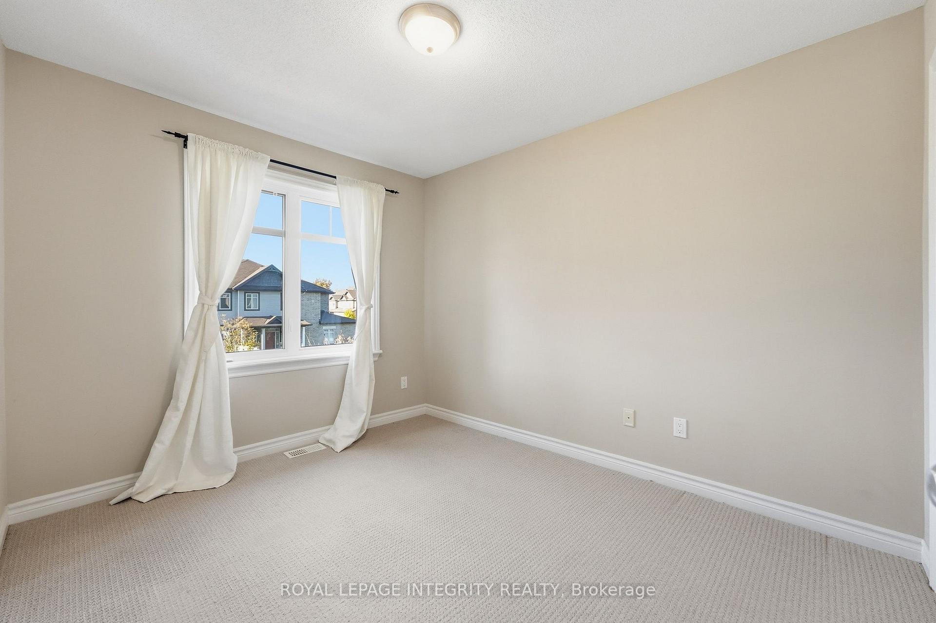 Photo 24 of 222 Maxwell Bridge Road, Ottawa, Kanata - Morgan's Grant/South March — HOMEH