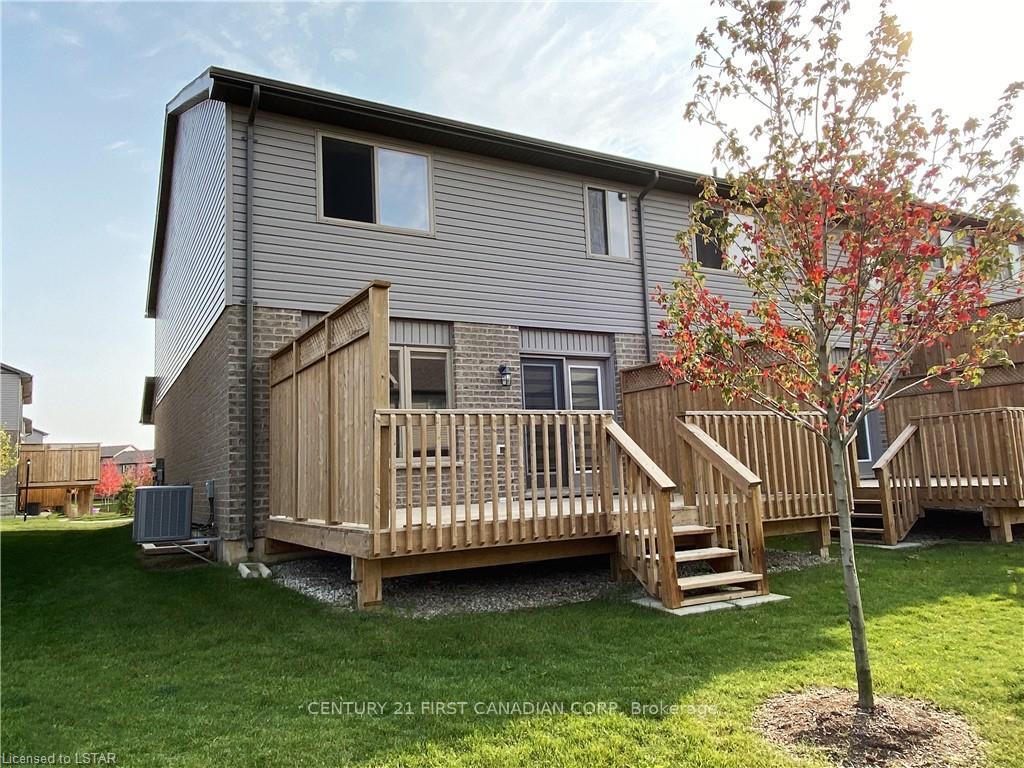 Photo 4 of Unit 90, 3400 Castle Rock Place, London, South W — HOMEH