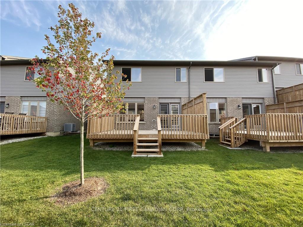 Photo 5 of Unit 90, 3400 Castle Rock Place, London, South W — HOMEH
