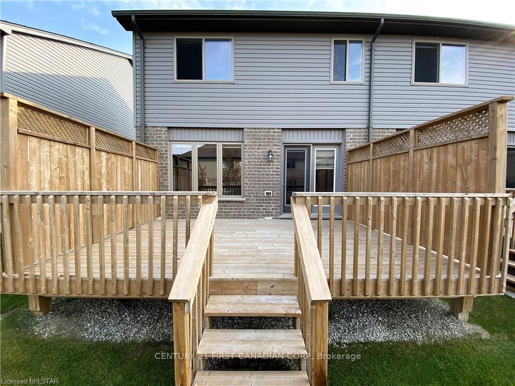 Photo 6 of Unit 90, 3400 Castle Rock Place, London, South W — HOMEH