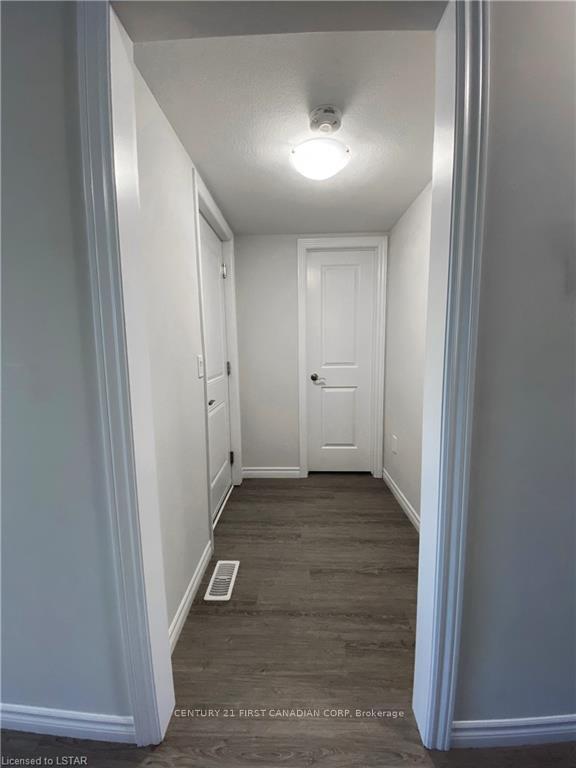 Photo 9 of Unit 90, 3400 Castle Rock Place, London, South W — HOMEH