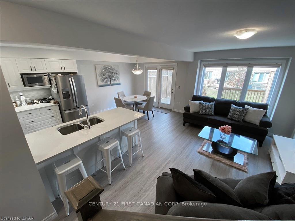 Photo 11 of Unit 90, 3400 Castle Rock Place, London, South W — HOMEH