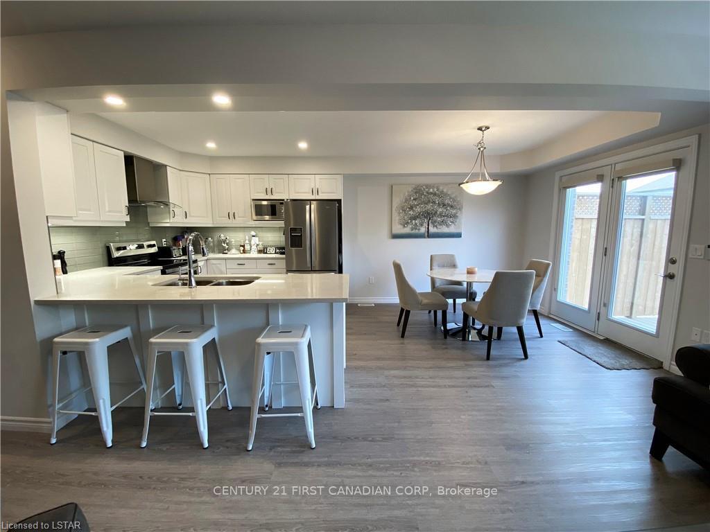 Photo 13 of Unit 90, 3400 Castle Rock Place, London, South W — HOMEH