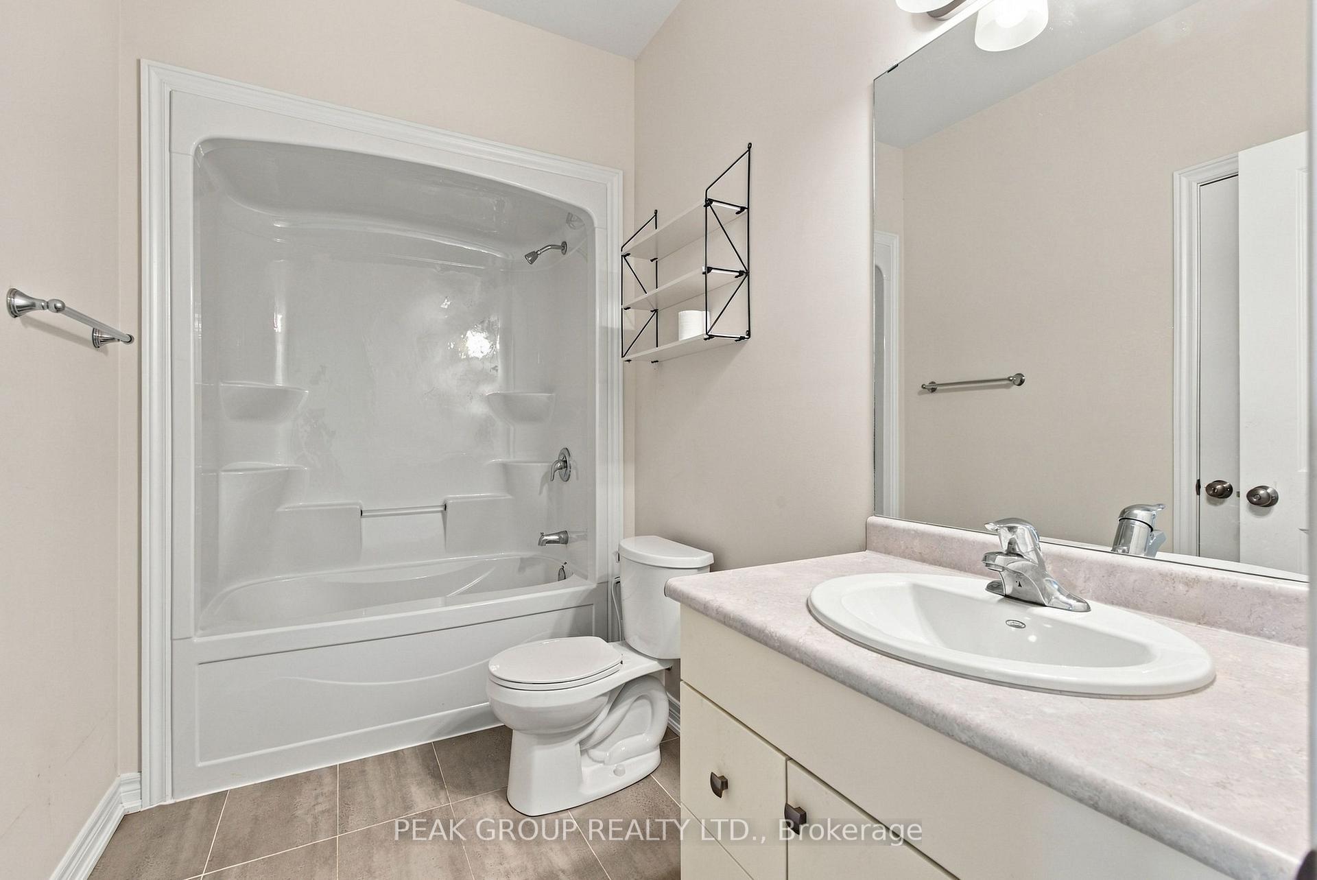 Photo 4 of 21 Barker Parkway, Thorold, Rolling Meadows — HOMEH