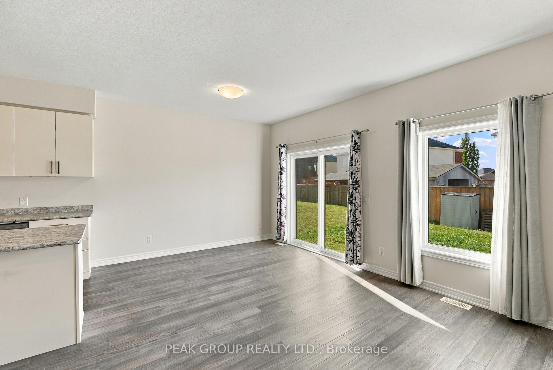 Photo 11 of 21 Barker Parkway, Thorold, Rolling Meadows — HOMEH