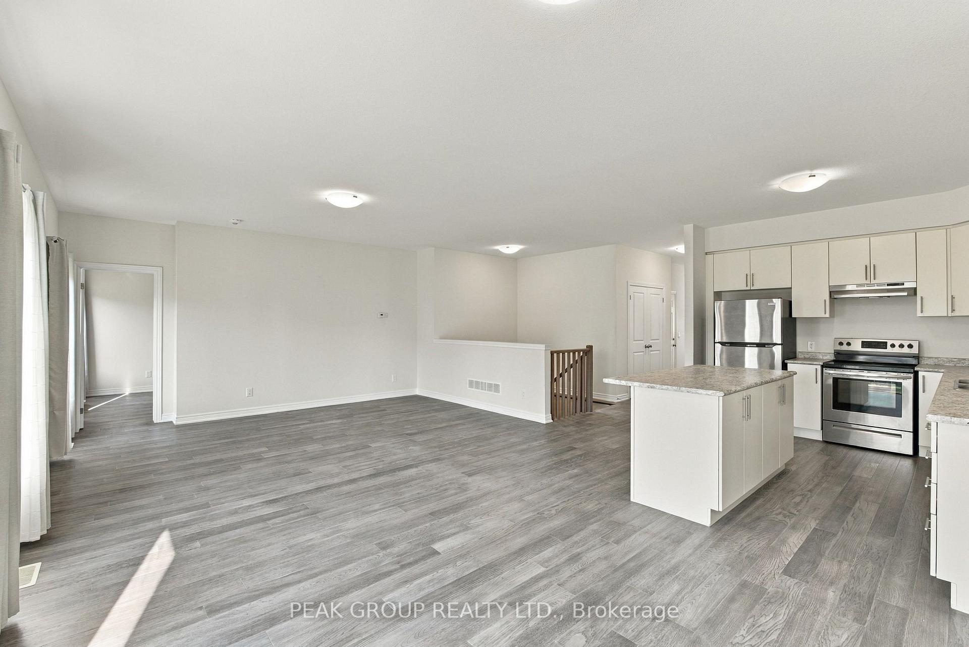 Photo 12 of 21 Barker Parkway, Thorold, Rolling Meadows — HOMEH