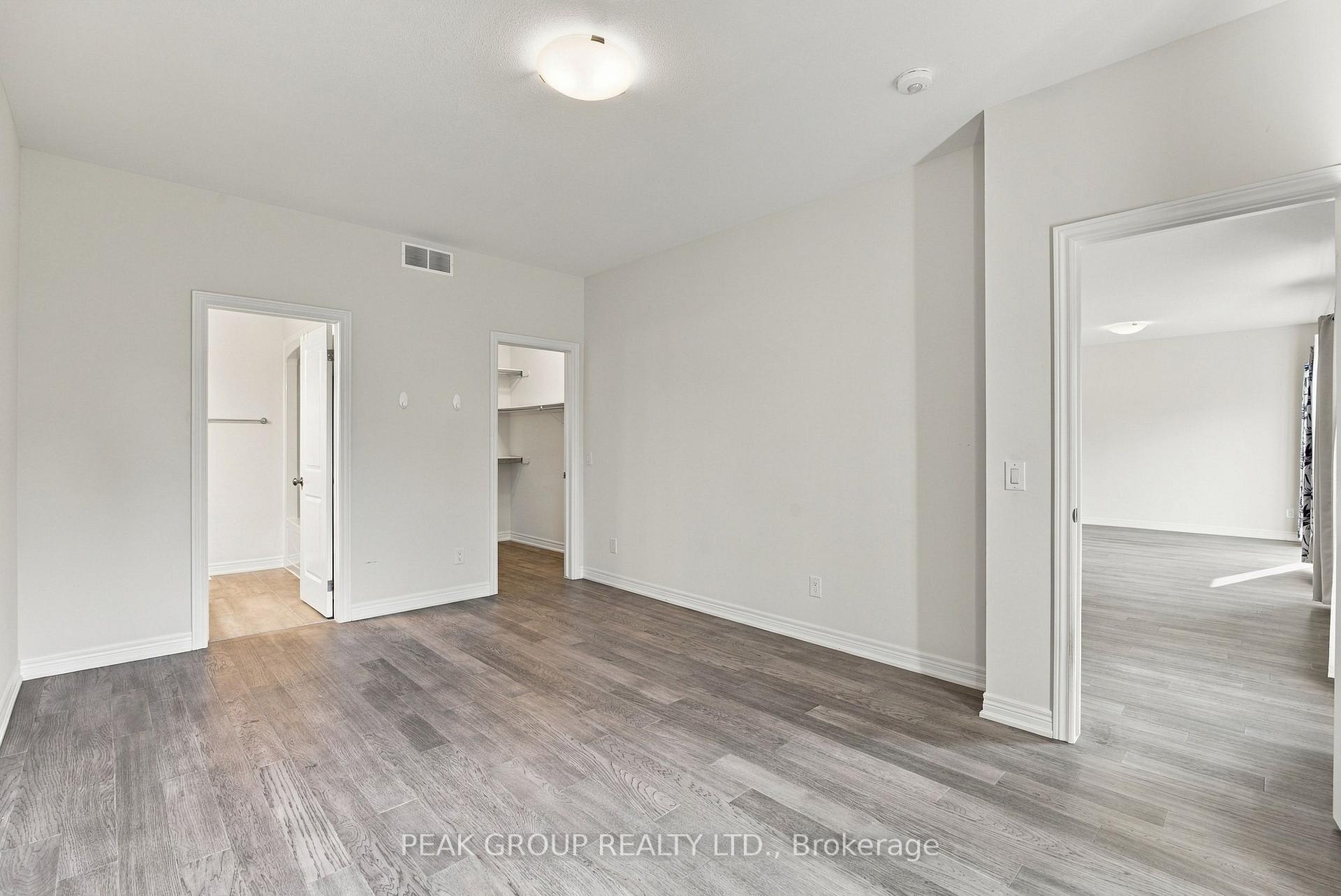 Photo 16 of 21 Barker Parkway, Thorold, Rolling Meadows — HOMEH