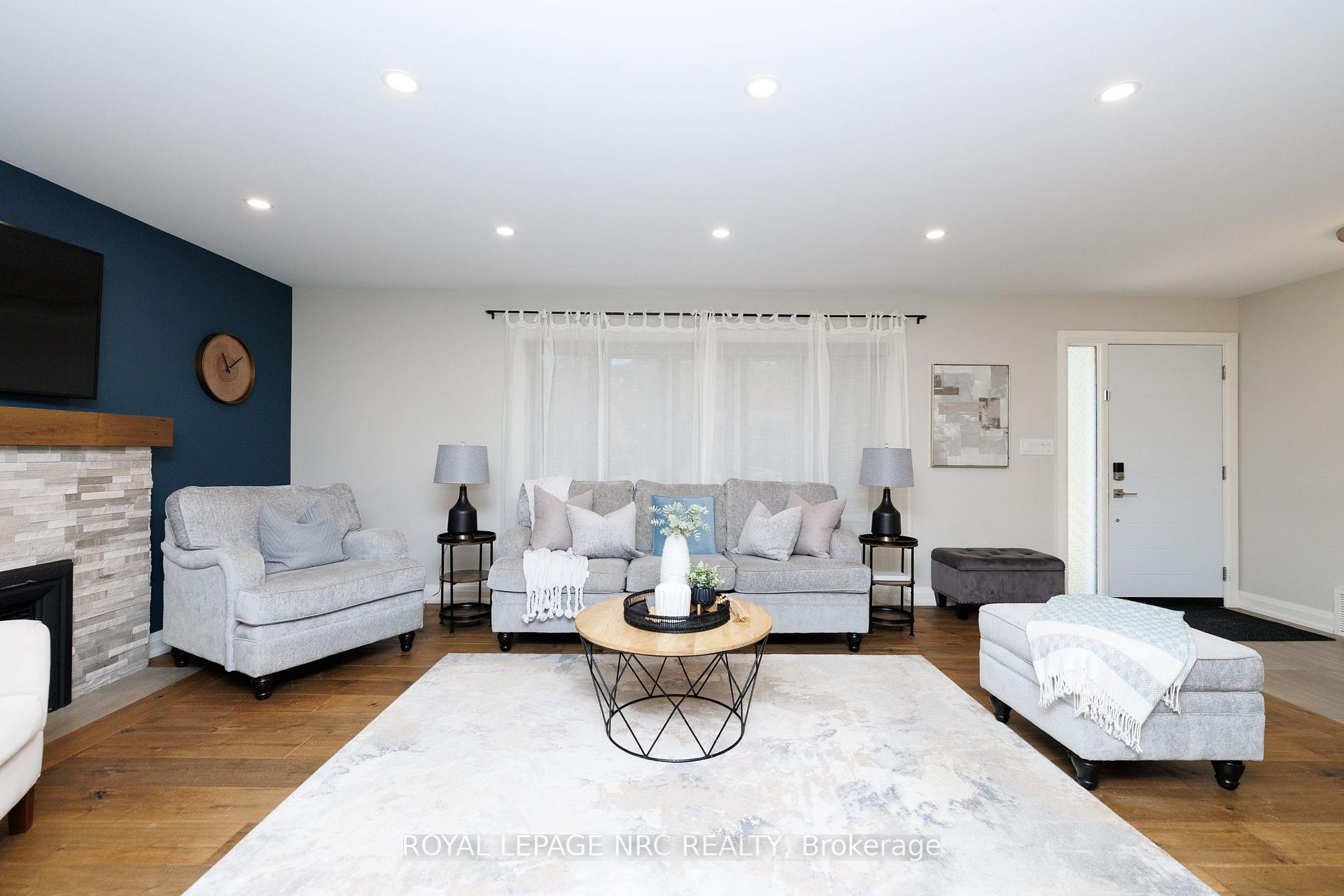 Photo 12 of 16 Woodington Crescent, St. Catharines, Glendale/Glenridge — HOMEH