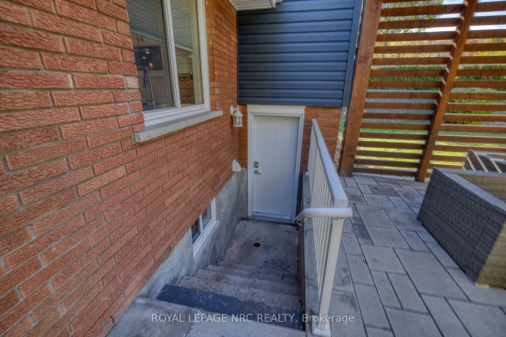 Photo 36 of 16 Woodington Crescent, St. Catharines, Glendale/Glenridge — HOMEH