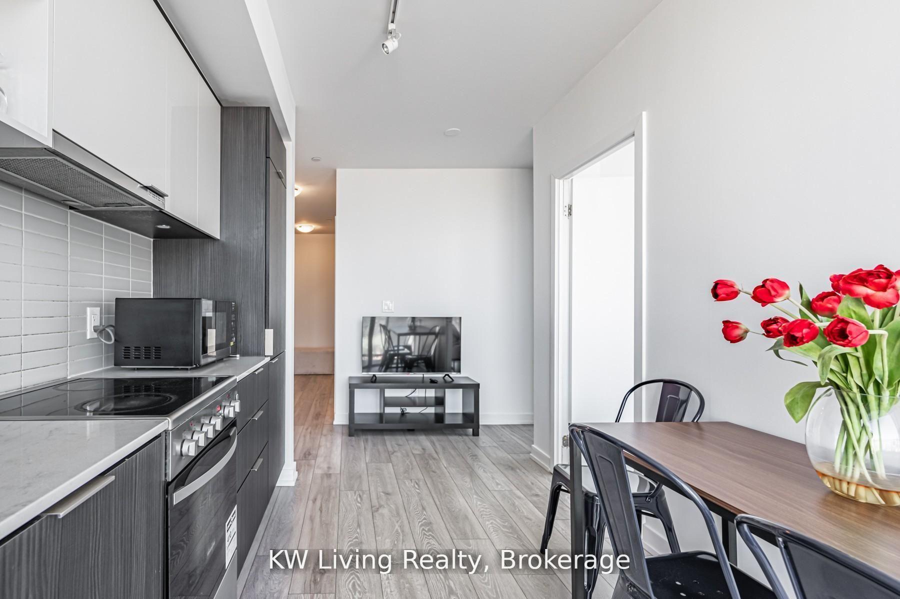 Photo of Unit 3009, 159 Wellesley Street E