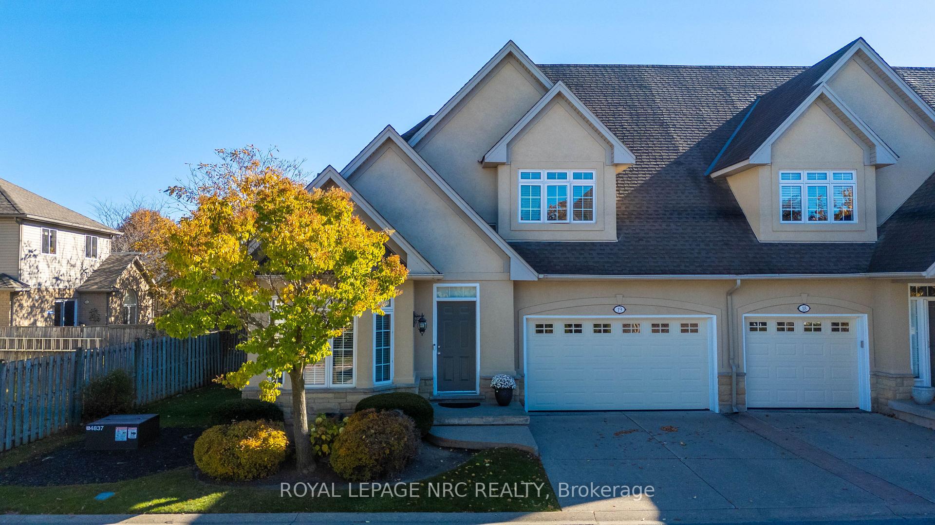 Photo 1 of 8142 Costabile Drive, Niagara Falls, Ascot — HOMEH