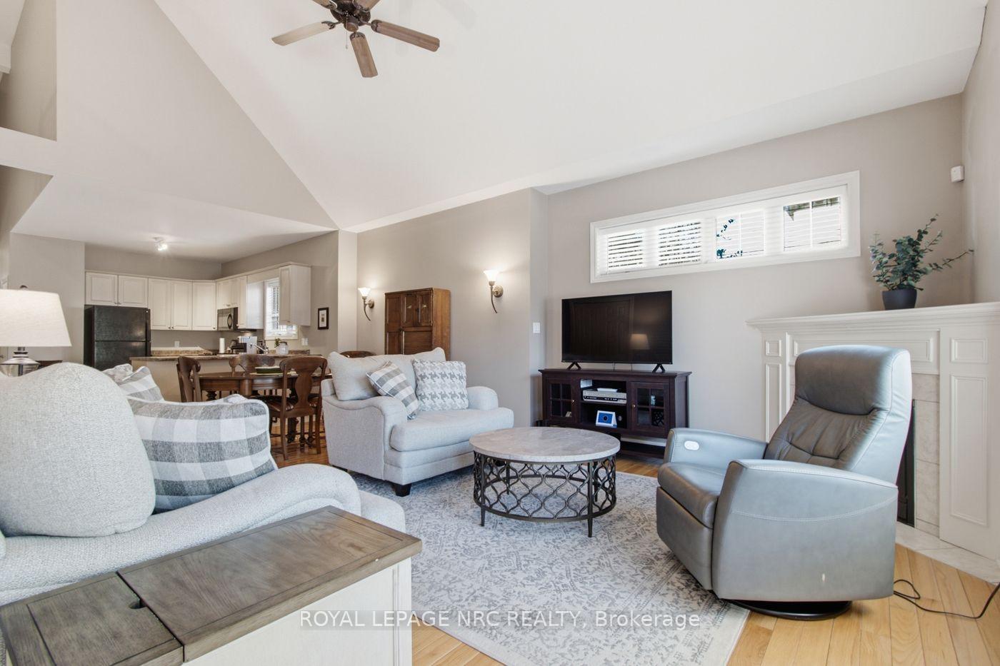 Photo 20 of 8142 Costabile Drive, Niagara Falls, Ascot — HOMEH