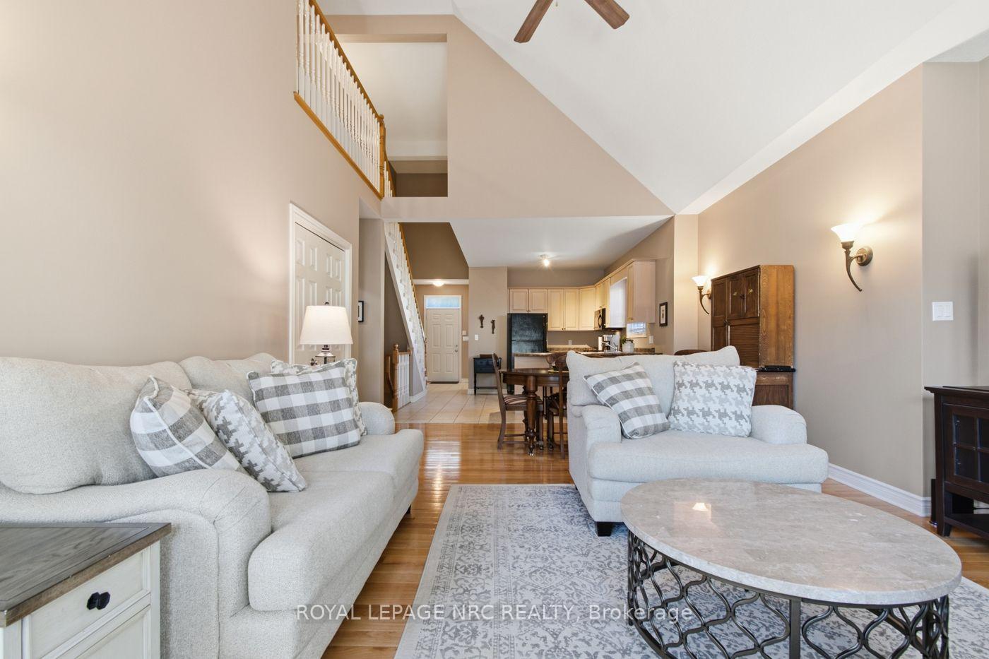 Photo 21 of 8142 Costabile Drive, Niagara Falls, Ascot — HOMEH