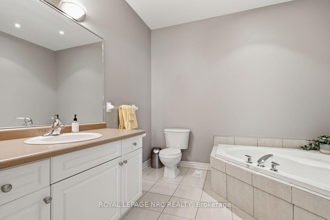 Photo 26 of 8142 Costabile Drive, Niagara Falls, Ascot — HOMEH