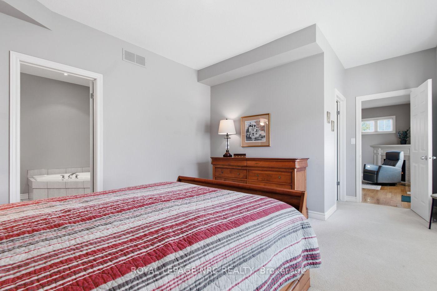 Photo 28 of 8142 Costabile Drive, Niagara Falls, Ascot — HOMEH