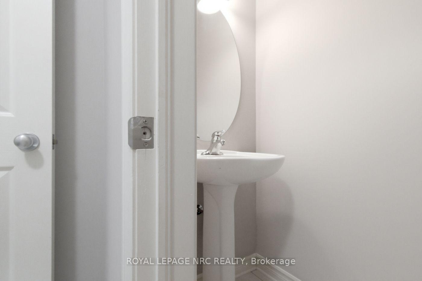 Photo 29 of 8142 Costabile Drive, Niagara Falls, Ascot — HOMEH
