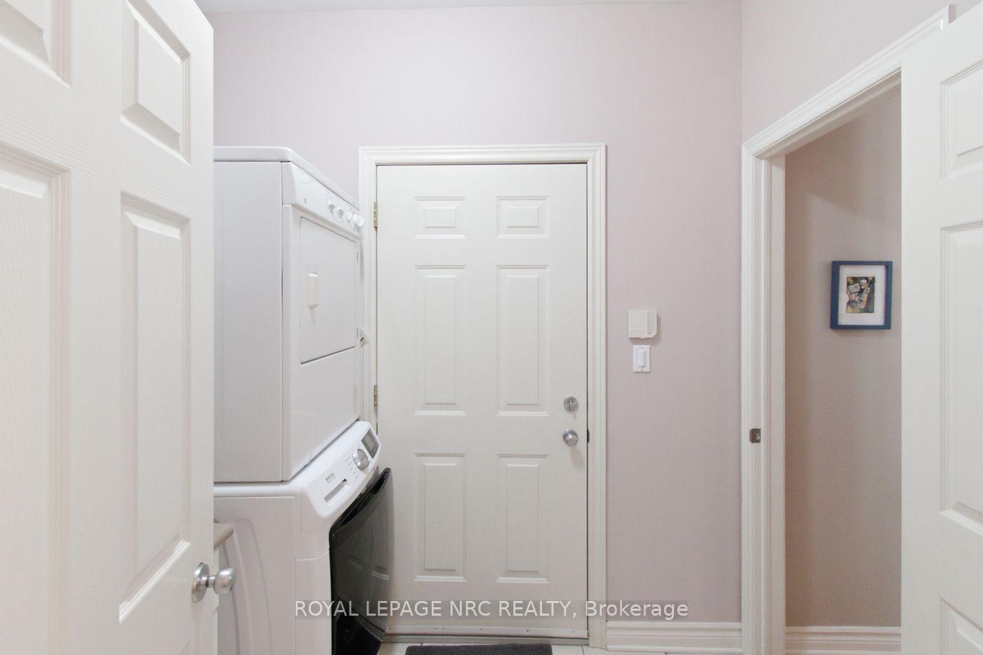 Photo 30 of 8142 Costabile Drive, Niagara Falls, Ascot — HOMEH