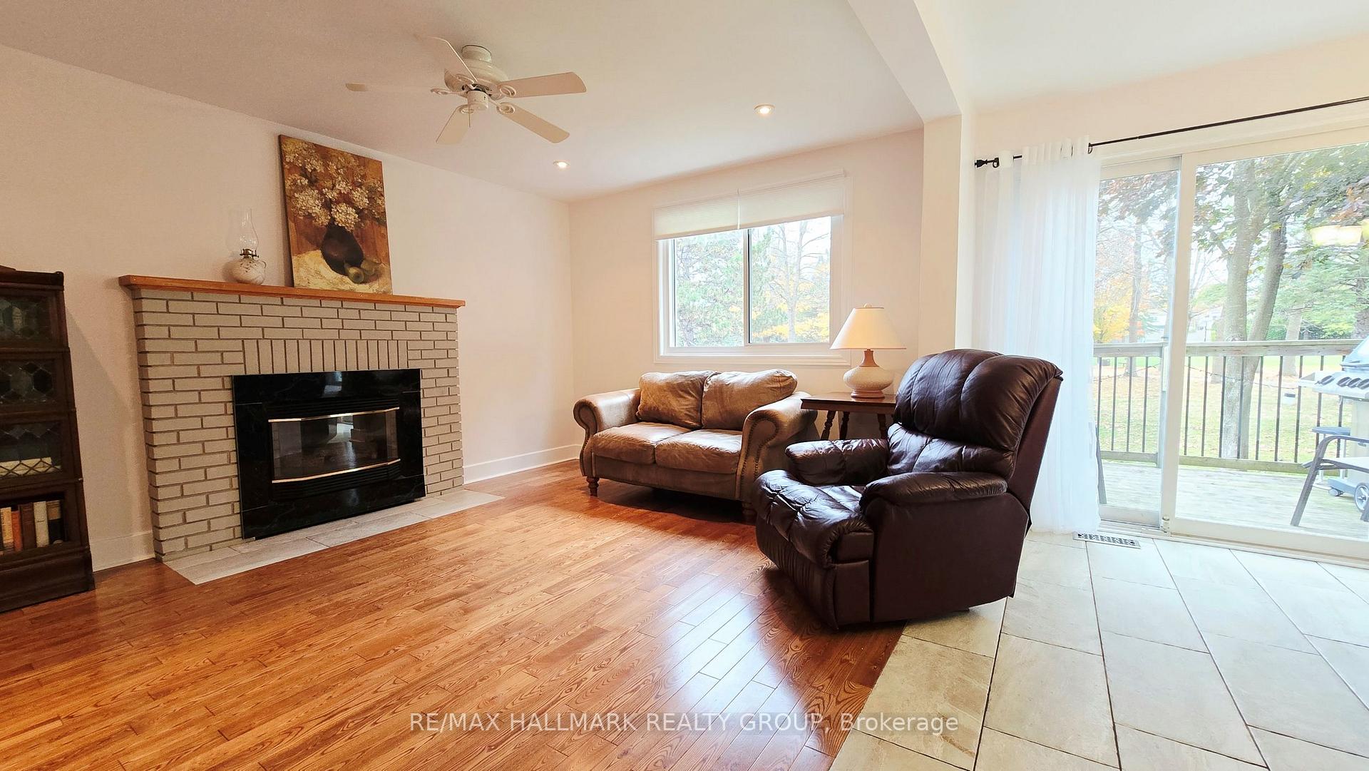 Photo 11 of 40 Huntsman Crescent, Ottawa, Kanata - Bridlewood — HOMEH