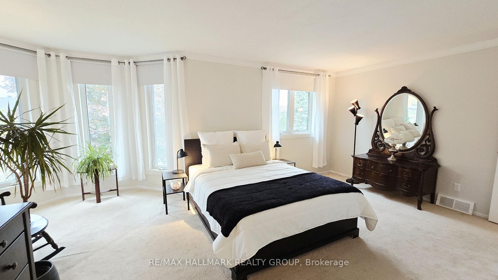 Photo 15 of 40 Huntsman Crescent, Ottawa, Kanata - Bridlewood — HOMEH