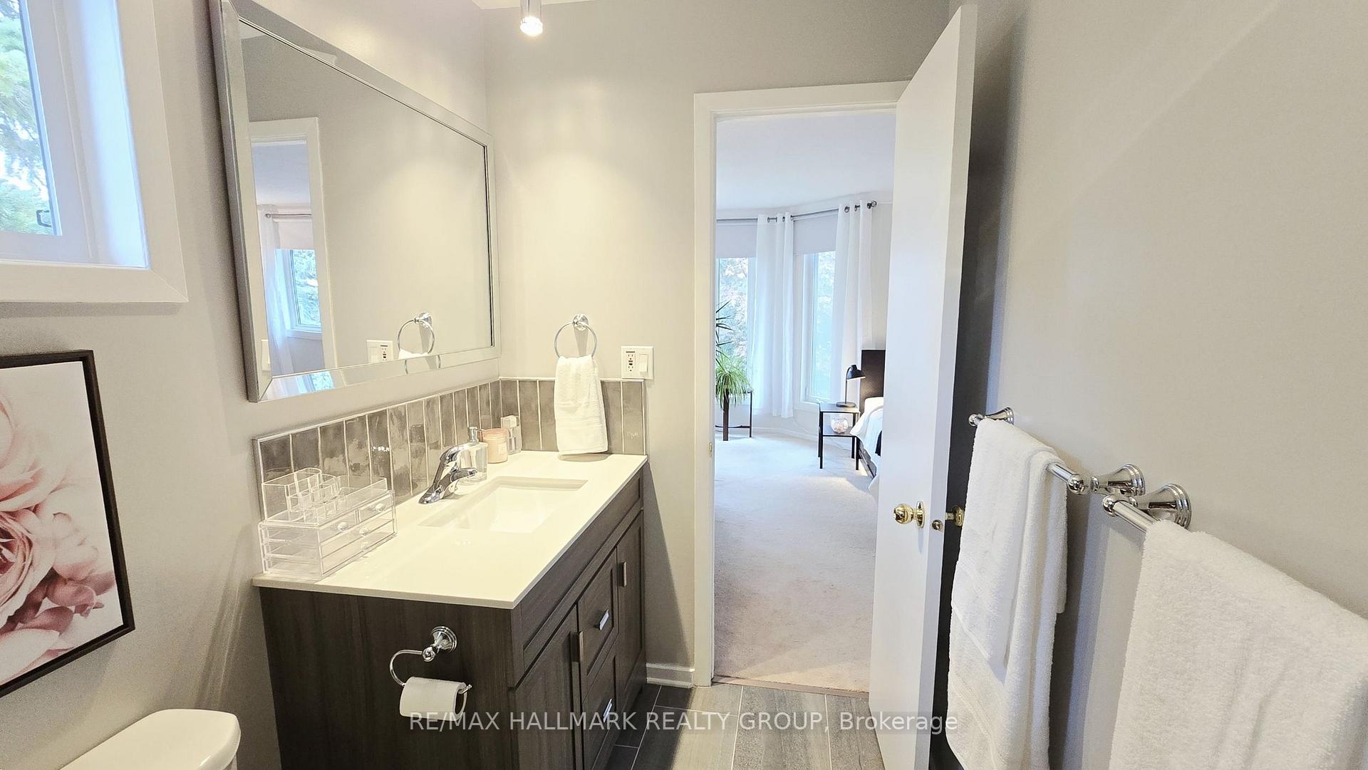 Photo 18 of 40 Huntsman Crescent, Ottawa, Kanata - Bridlewood — HOMEH