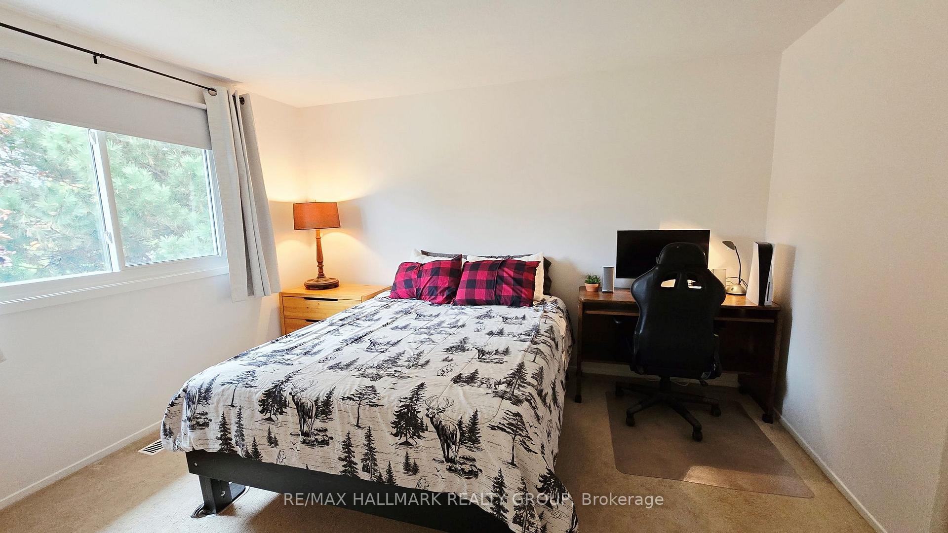Photo 20 of 40 Huntsman Crescent, Ottawa, Kanata - Bridlewood — HOMEH