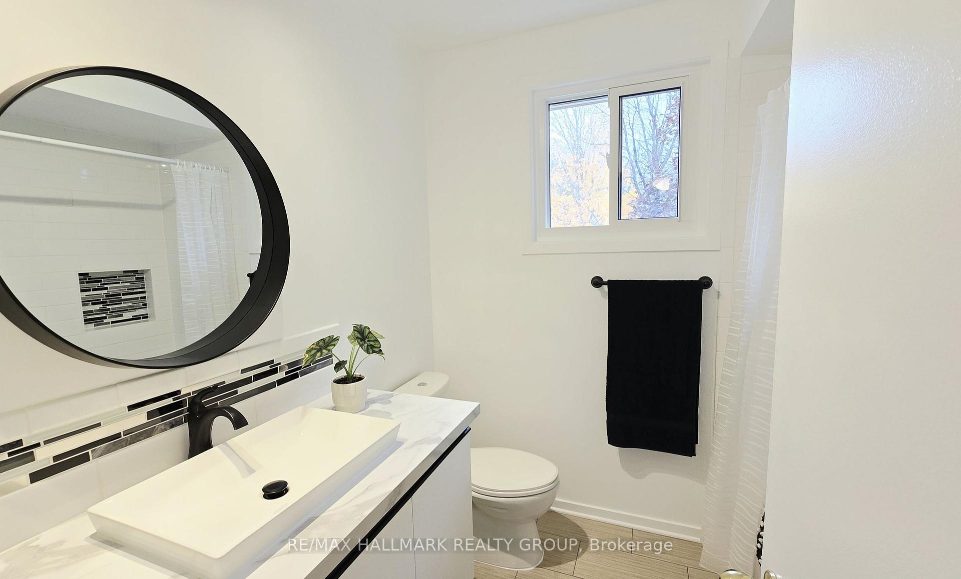 Photo 26 of 40 Huntsman Crescent, Ottawa, Kanata - Bridlewood — HOMEH