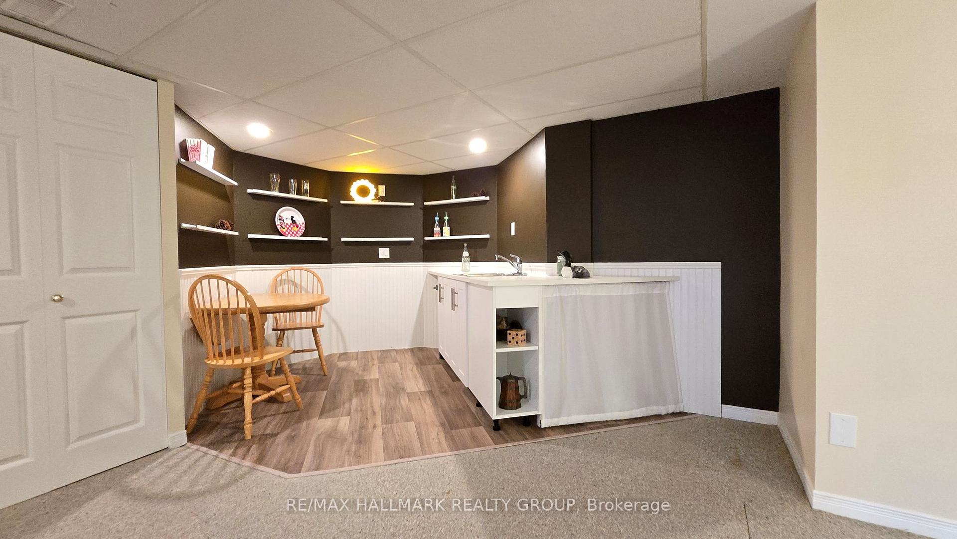Photo 33 of 40 Huntsman Crescent, Ottawa, Kanata - Bridlewood — HOMEH