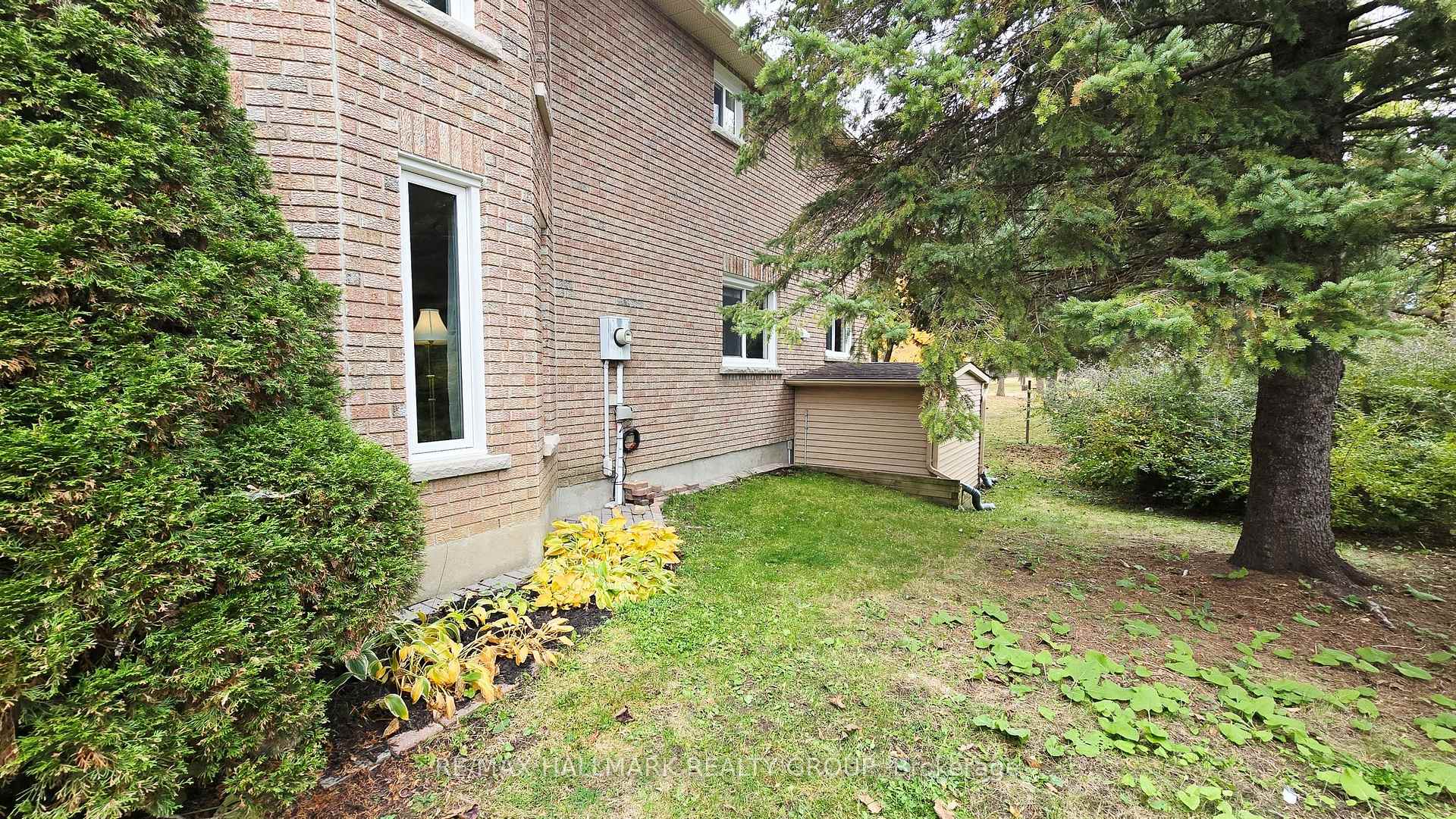 Photo 36 of 40 Huntsman Crescent, Ottawa, Kanata - Bridlewood — HOMEH