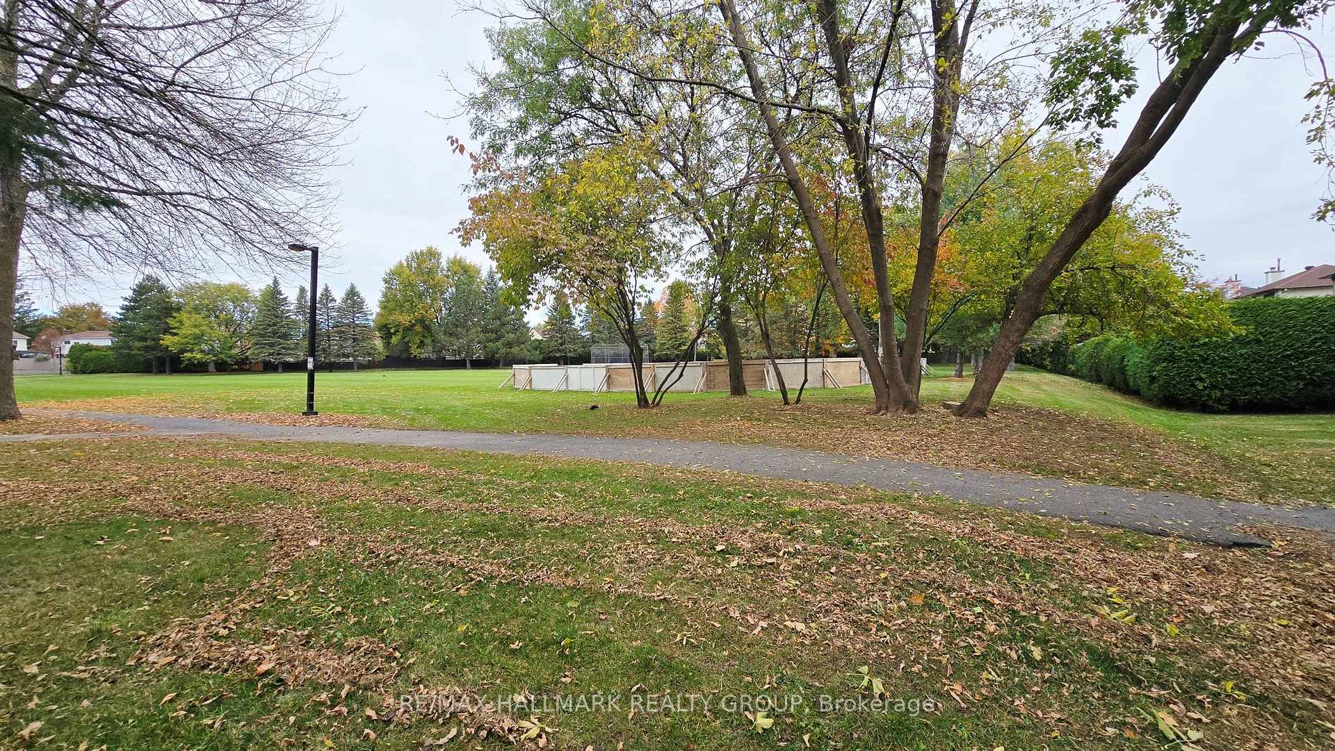 Photo 48 of 40 Huntsman Crescent, Ottawa, Kanata - Bridlewood — HOMEH