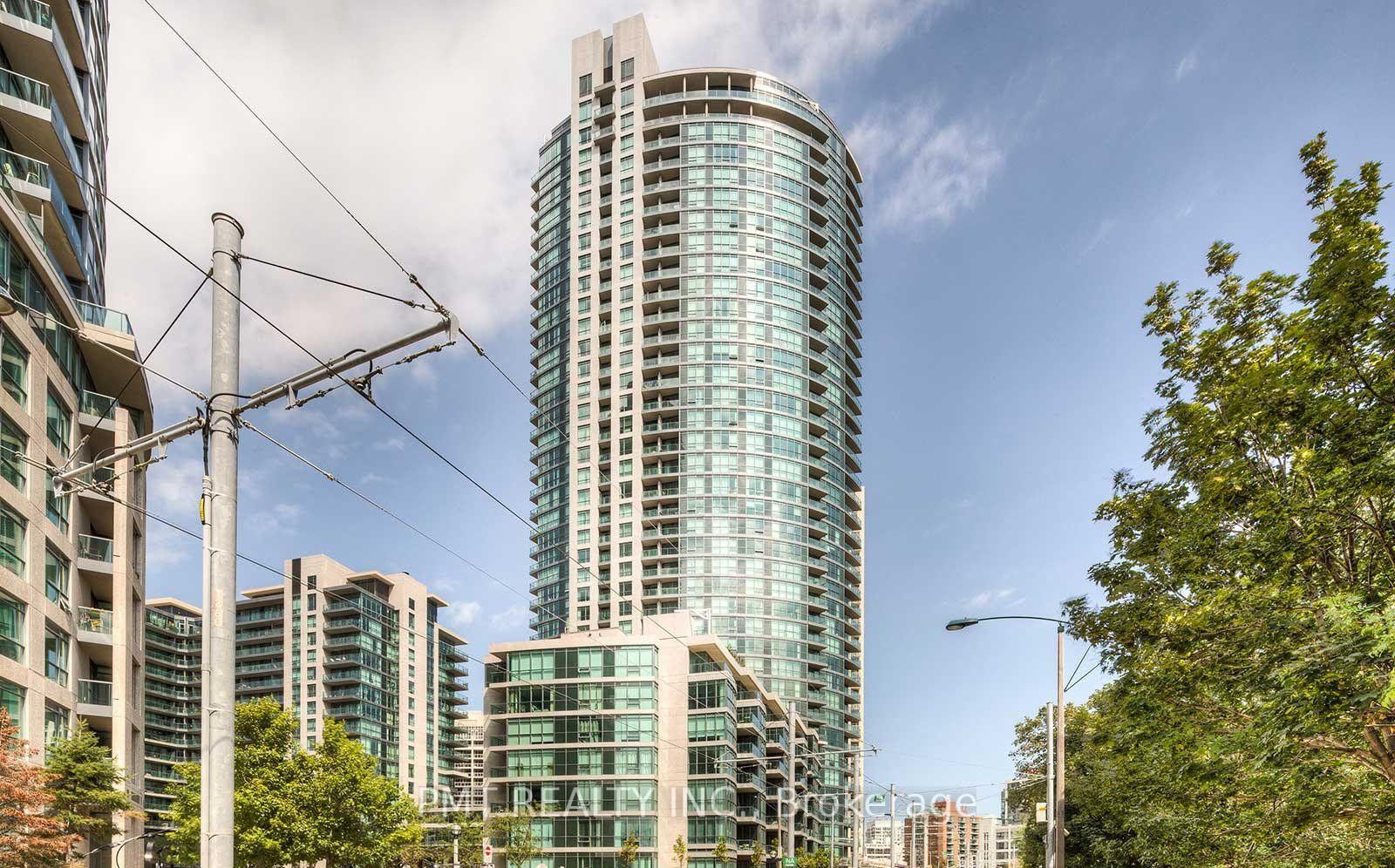 Front of Unit 1563, 209 Fort York Boulevard