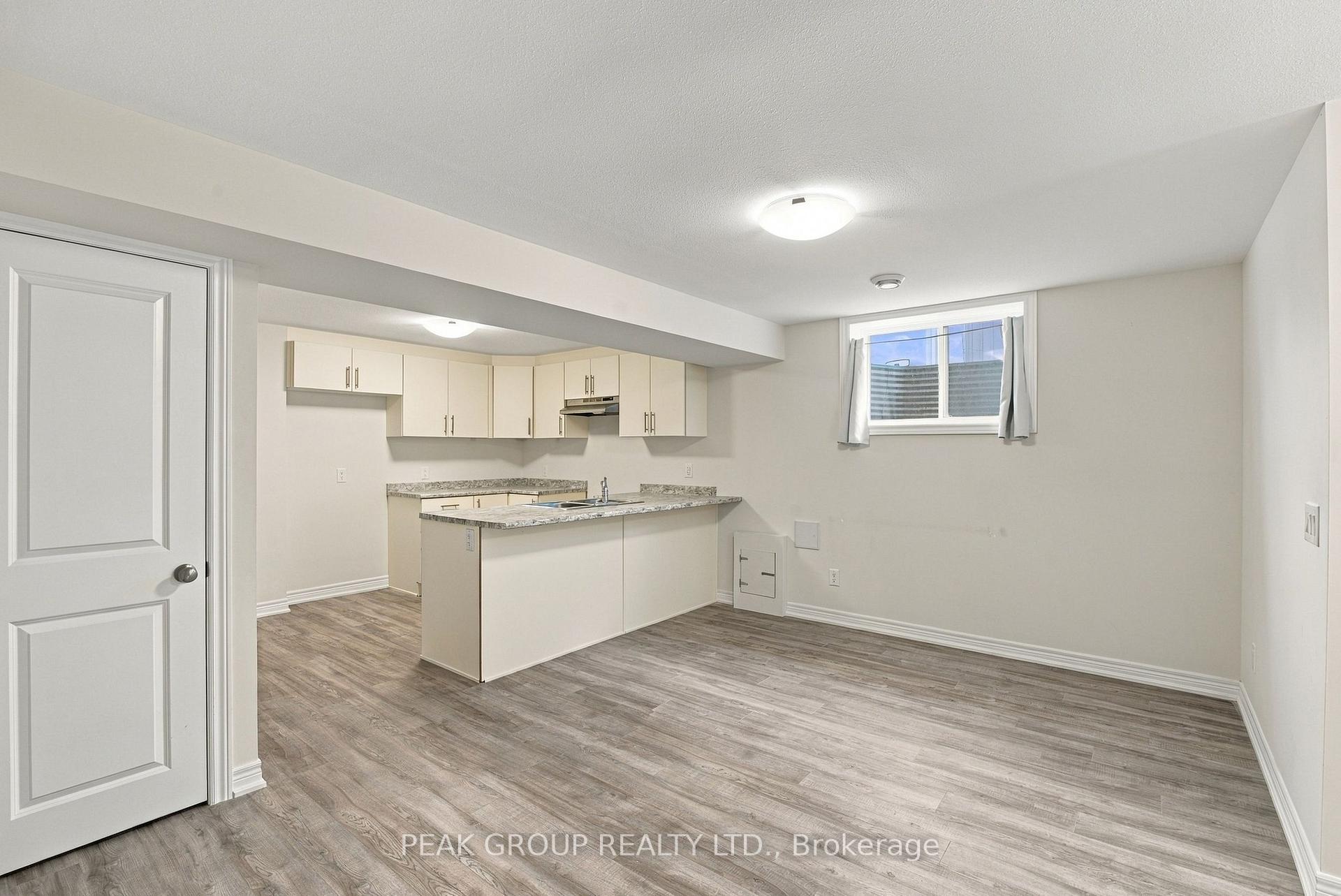 Photo 4 of Unit 2, 21 Barker Parkway, Thorold, Rolling Meadows — HOMEH