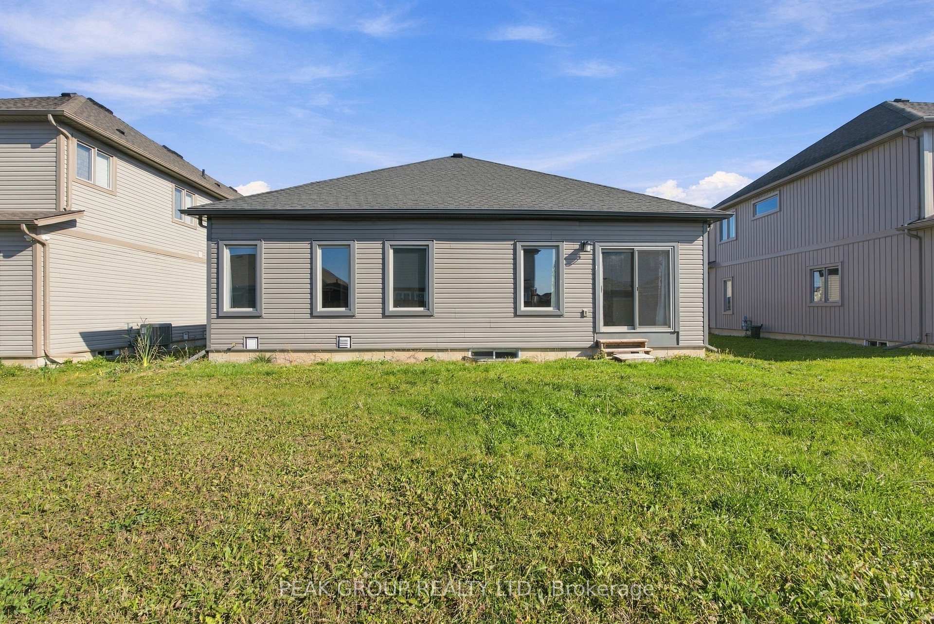 Photo 10 of Unit 2, 21 Barker Parkway, Thorold, Rolling Meadows — HOMEH
