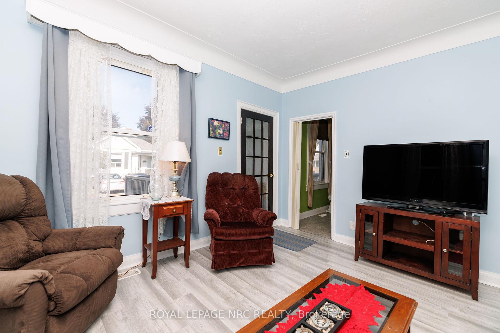 Photo 7 of 56 Beech Street, St. Catharines, Downtown — HOMEH