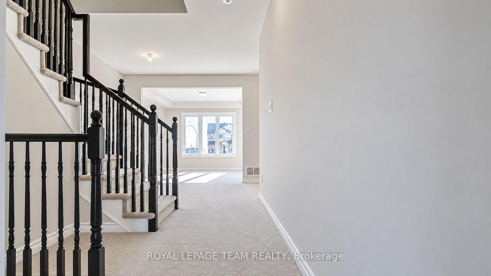Photo 2 of 268 Atima Circle, Ottawa, Barrhaven - Half Moon Bay — HOMEH
