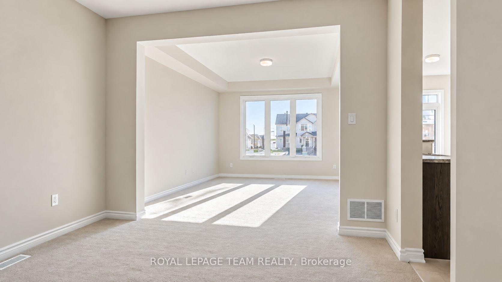 Photo 4 of 268 Atima Circle, Ottawa, Barrhaven - Half Moon Bay — HOMEH