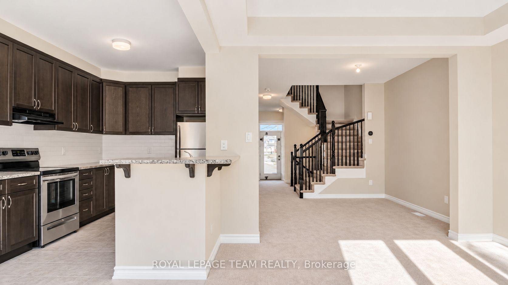 Photo 6 of 268 Atima Circle, Ottawa, Barrhaven - Half Moon Bay — HOMEH