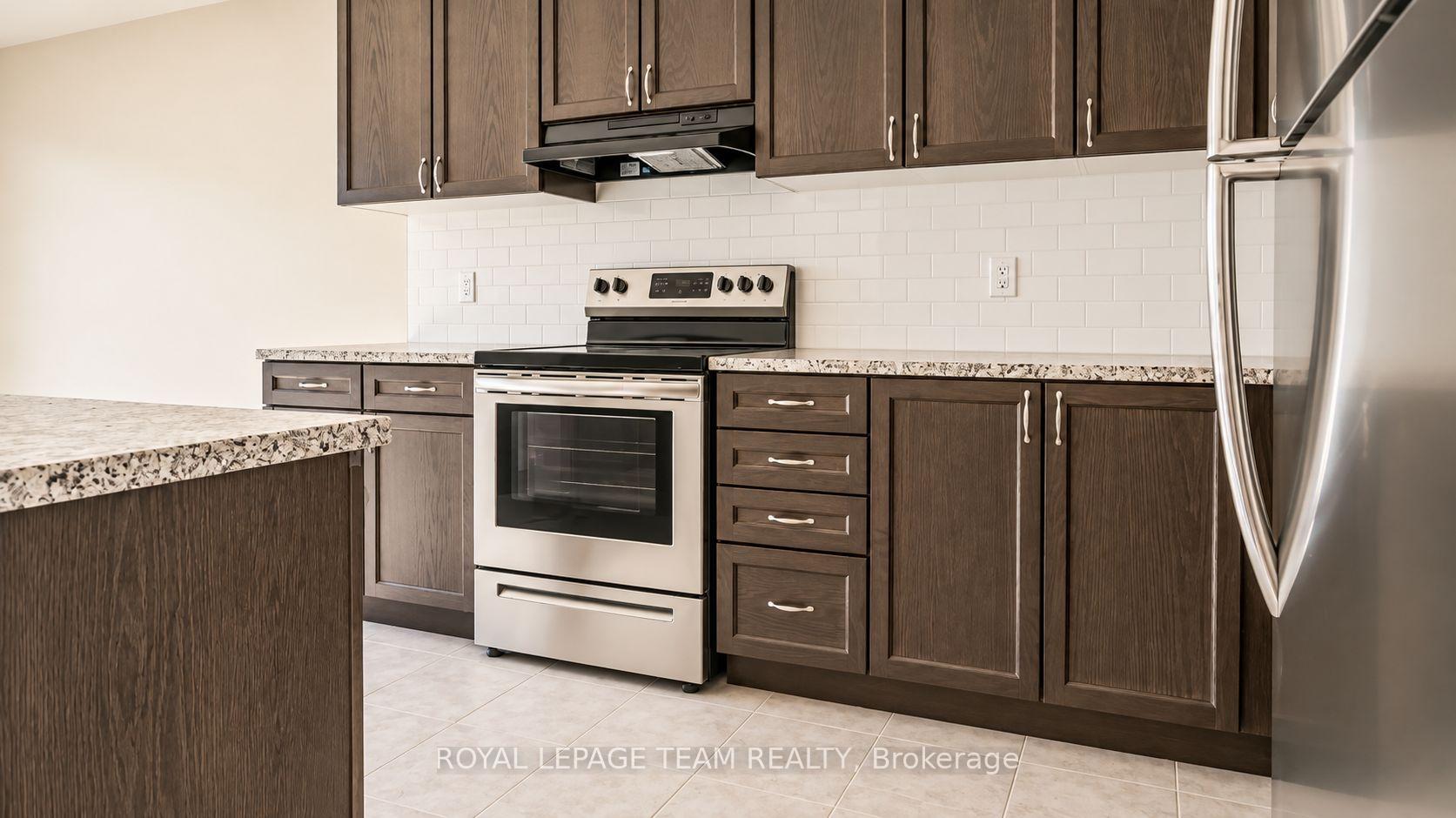 Photo 9 of 268 Atima Circle, Ottawa, Barrhaven - Half Moon Bay — HOMEH