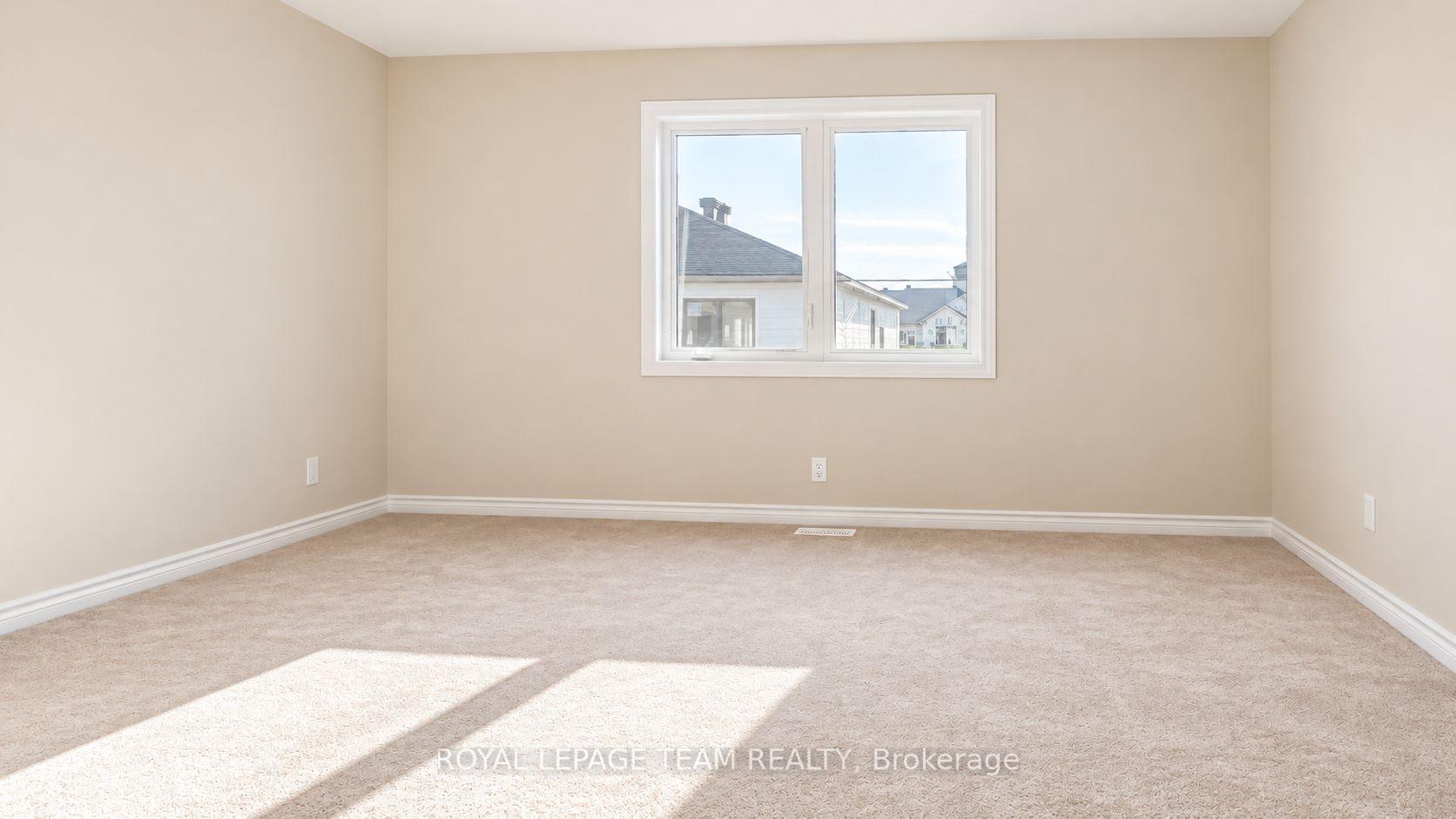 Photo 11 of 268 Atima Circle, Ottawa, Barrhaven - Half Moon Bay — HOMEH