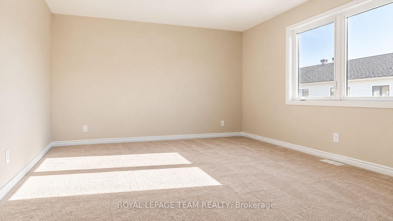 Photo 13 of 268 Atima Circle, Ottawa, Barrhaven - Half Moon Bay — HOMEH