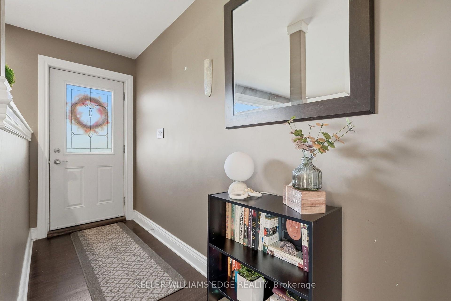 Photo 3 of 660 Wickens Avenue, Burlington, LaSalle — HOMEH