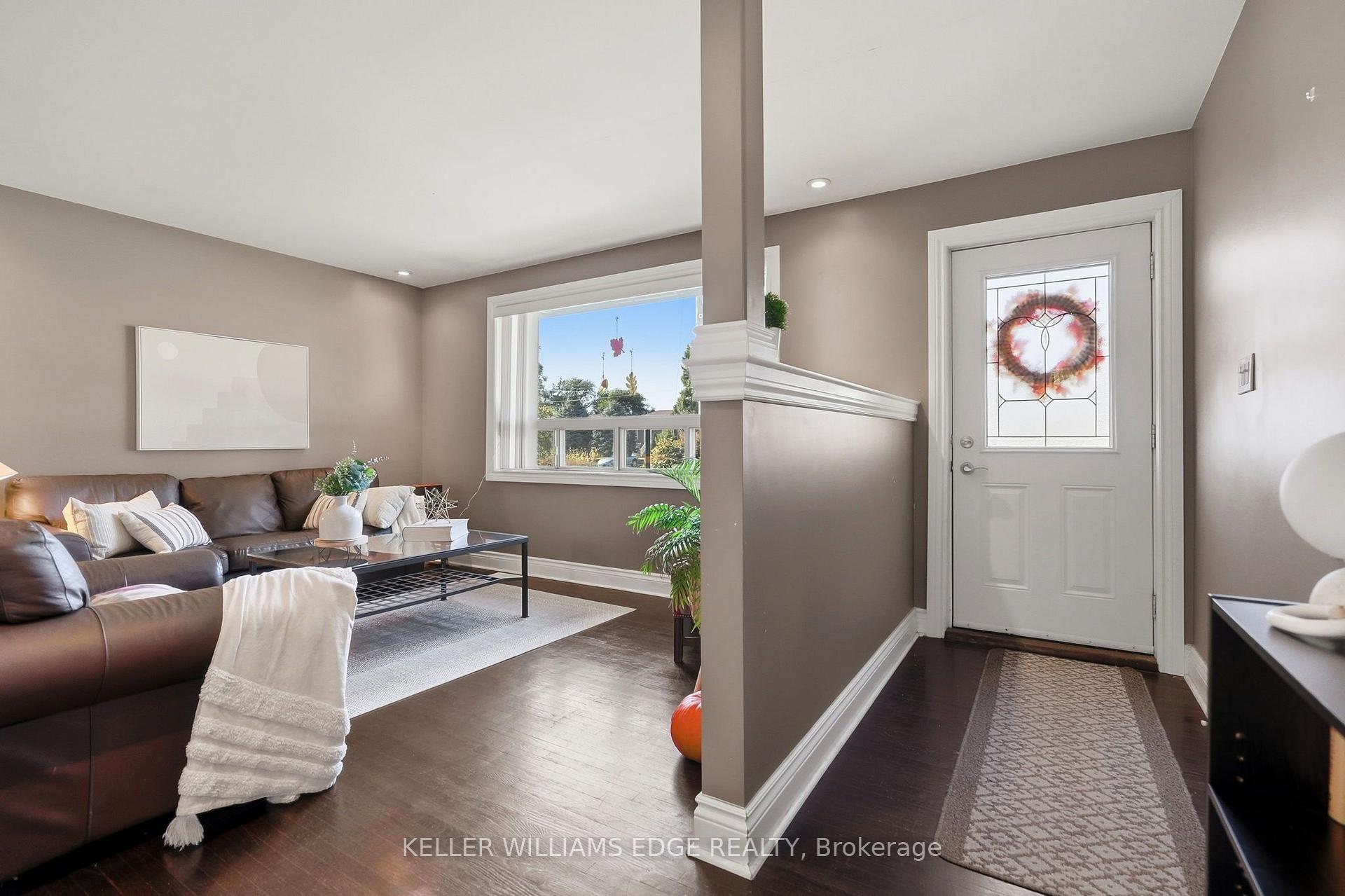 Photo 4 of 660 Wickens Avenue, Burlington, LaSalle — HOMEH